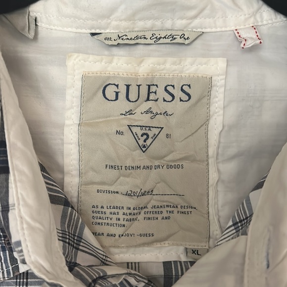 Guess Casual/Dress/button down Shirt size XL. Color white blue black. - Picture 3 of 5